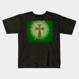 Celtic Cross on a Field of Green Kids T-Shirt